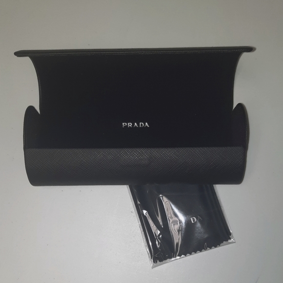 *** LIMITED-TIME get 24-30% OFF *** PRADA hardcase for sunglasses - Picture 3 of 6